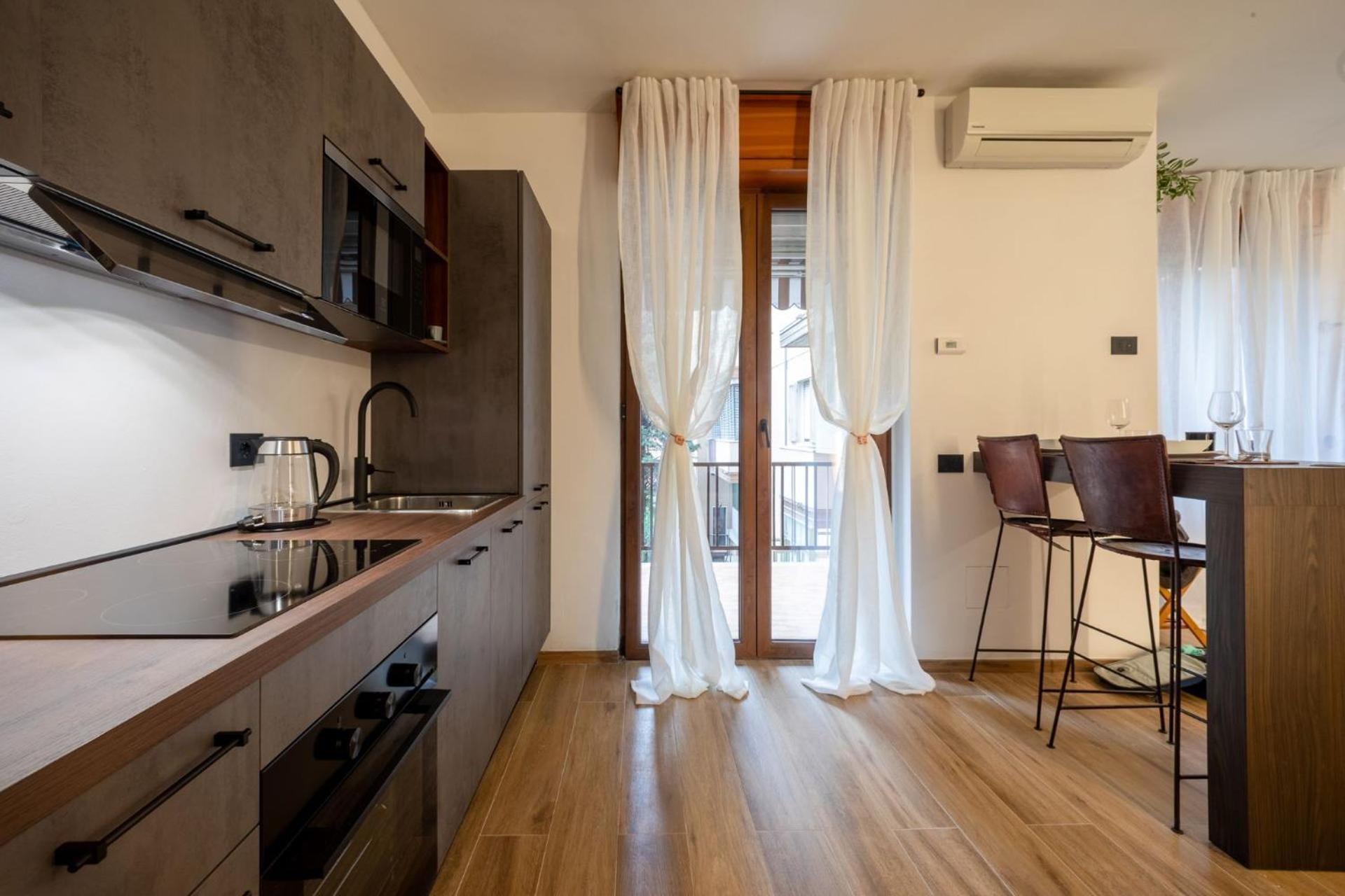 N8 Urban Loft Apartment Верона Екстериор снимка
