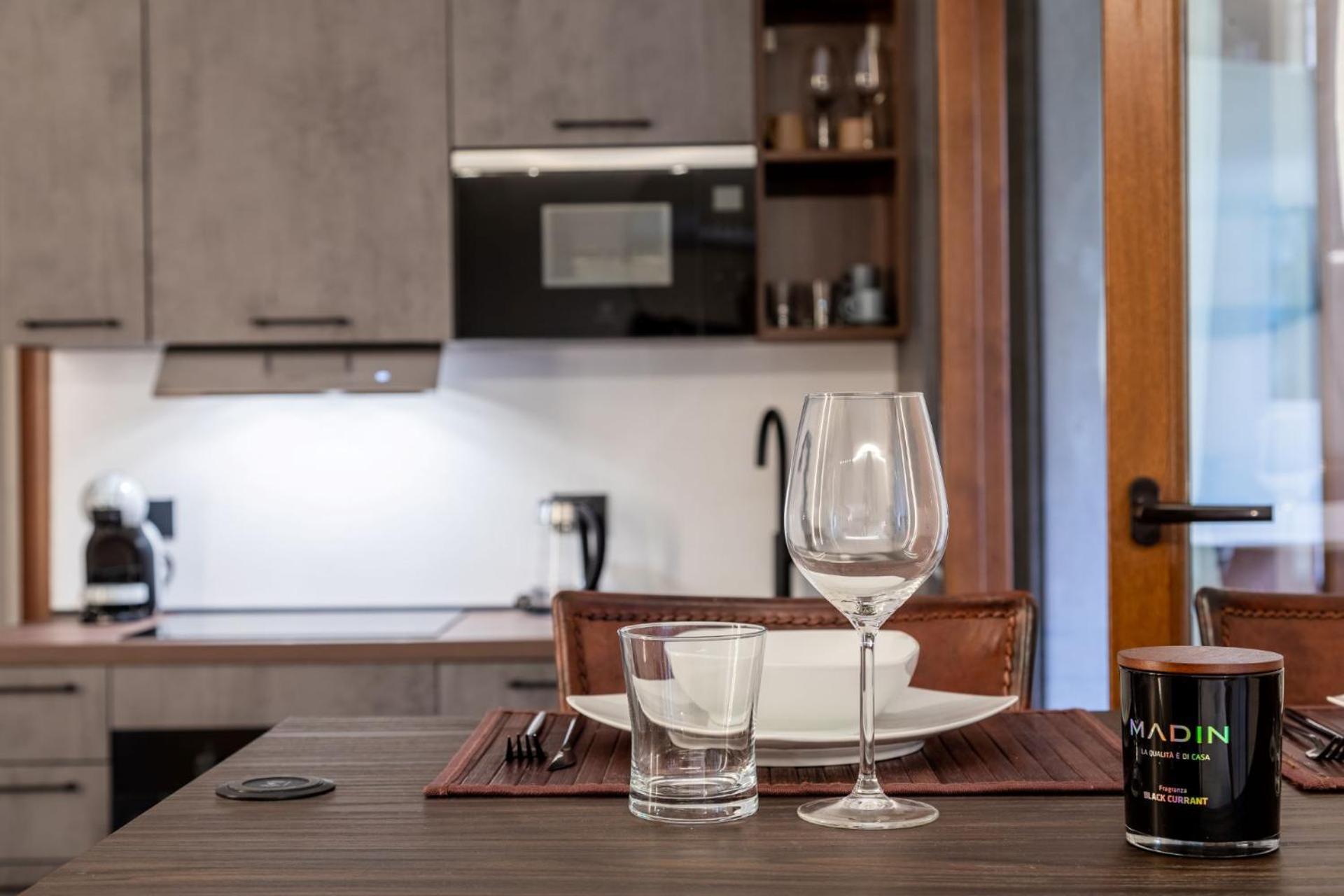N8 Urban Loft Apartment Верона Екстериор снимка